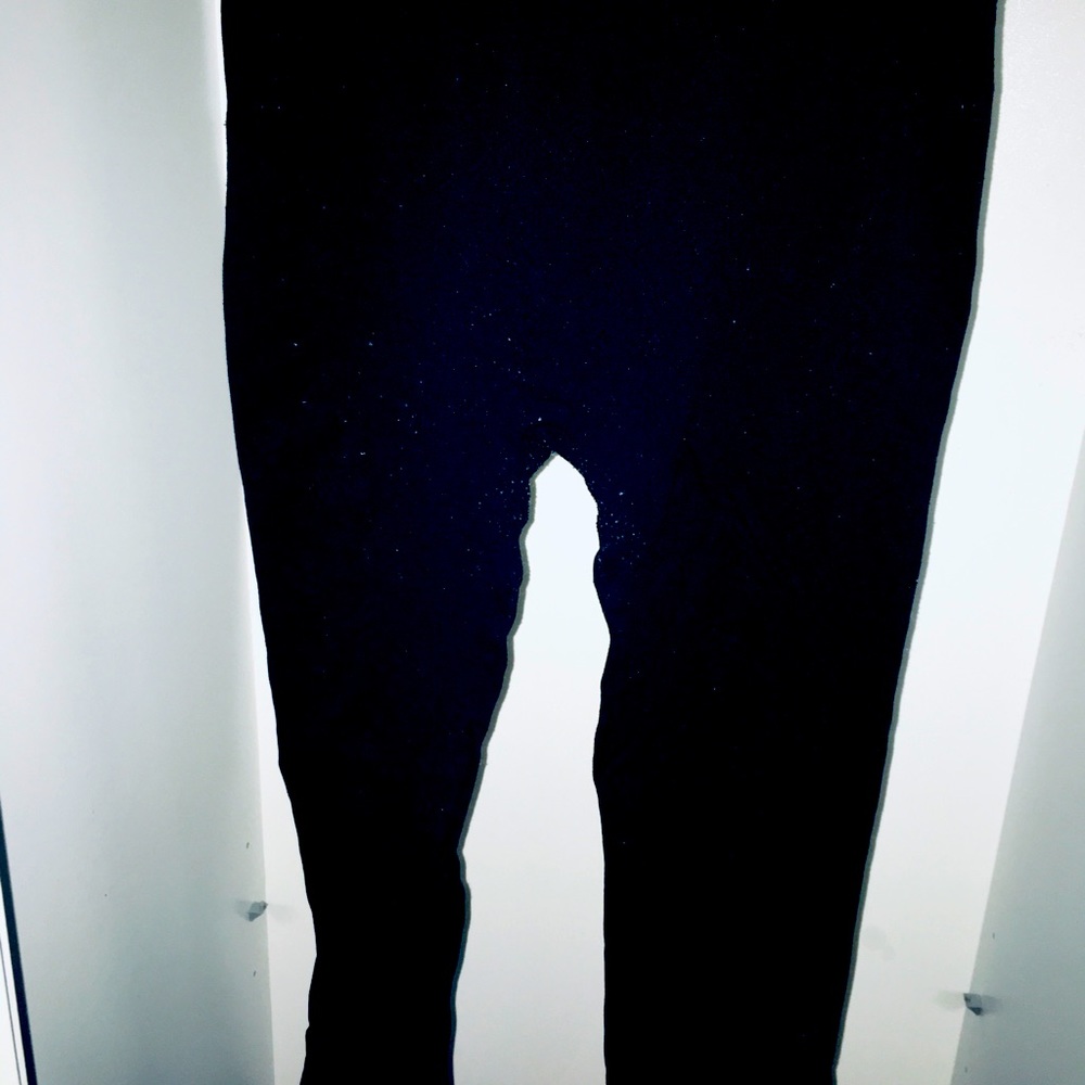Thick black leggings
